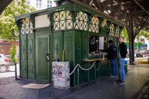 Burgermeister, d'anciennes toilettes publiques transformées en kiosque à burgers
