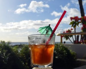 Mai Tai cocktail typique d'Hawaii à base de rhum