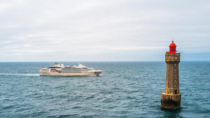 Partir en croisière cet été , côte Atlantique ou Méditerranée ?