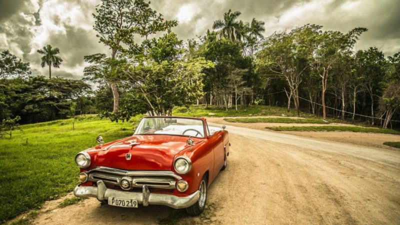 Départ en vacances : que faire de votre voiture ?