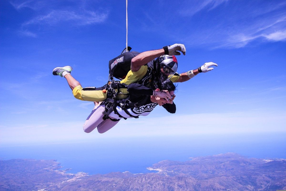Où faire du parachute pendant les vacances en France ?