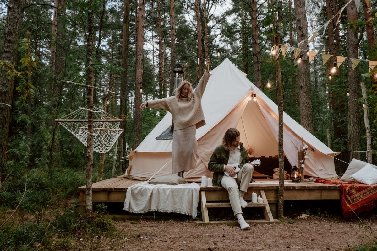 glamping tente dans la fôret