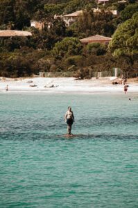 Louer une villa pieds dans l'eau en Corse