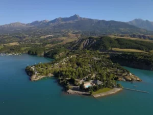 Camping presque ile Serre poncon