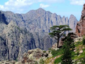 Visiter les montagnes corses