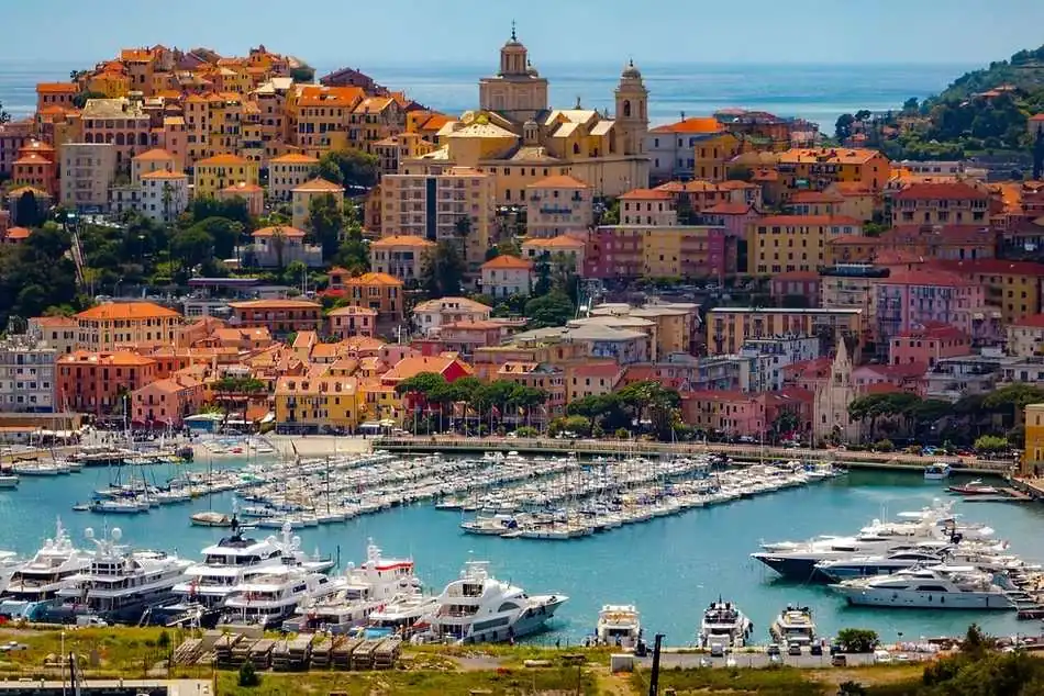 La marina d'Imperia en Italie