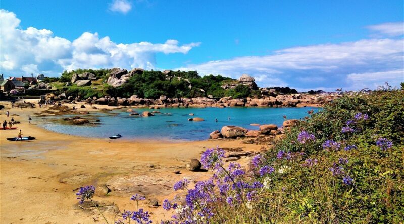 La côte de Granit Rose