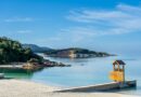 Plage et ile de Kasmil en Albanie