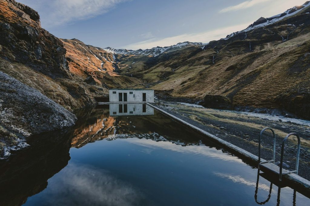 Seljavallalaug, la piscine oubliée dans la montagne