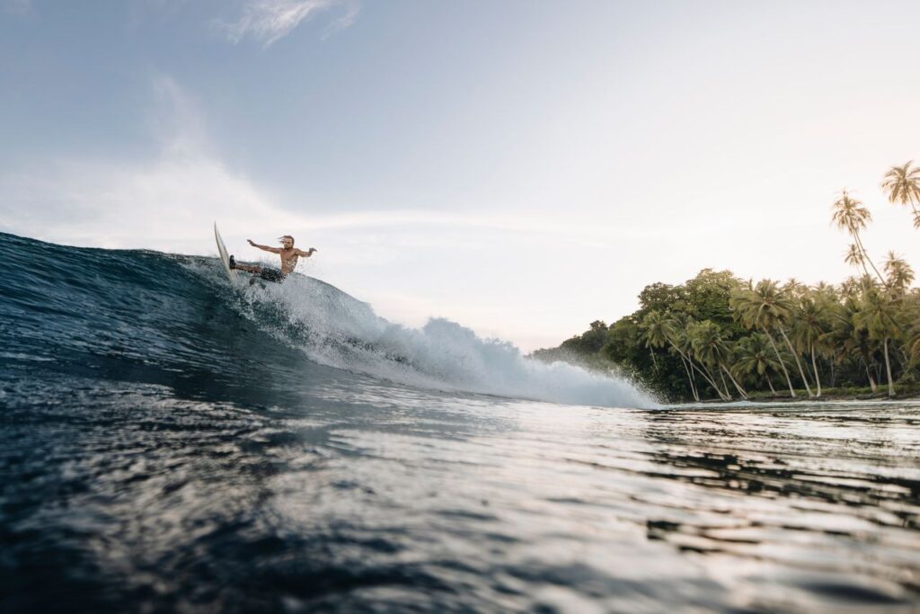 Surf en Indonésie